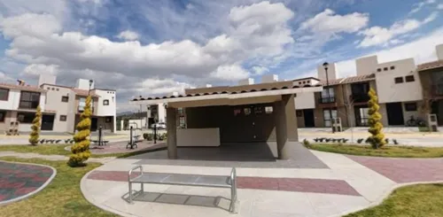 Casa En Venta En Paseos De La Plata Pachuca Hidalgo Bd16*