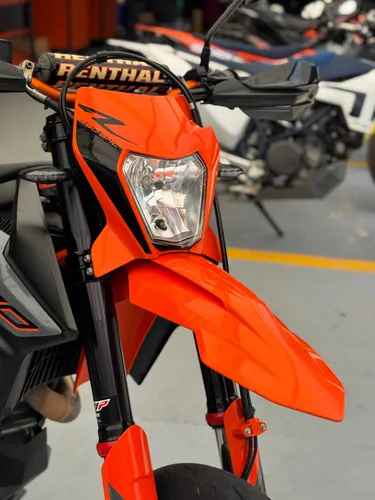 Ktm 690 Smc R Escape Akrapovic