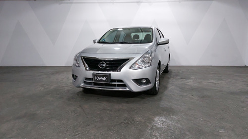 Nissan Versa 1.6 Advance