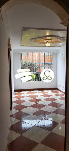 Apartamento En Venta En Quintas Del Portal, Bogotá