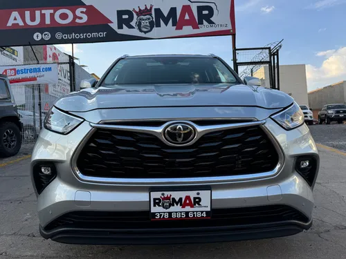 Toyota Highlander 3.5 Limited Panoramic Roof At