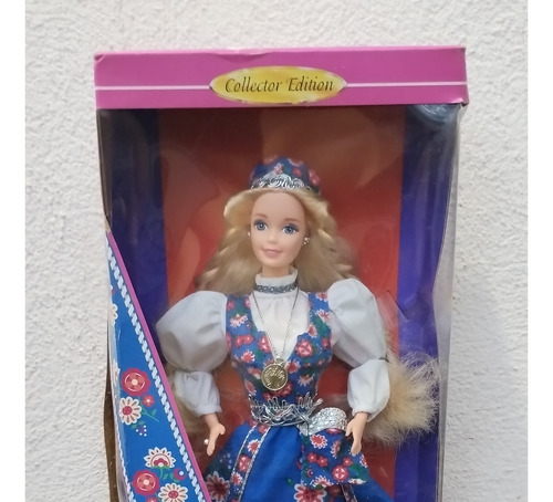 Barbie Noriegan Mattel 1995 (Usado)