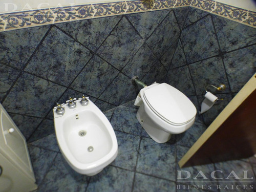 Casa En Venta En La Plata Calle 23 E/ 78bis Y 79 Dacal Bienes Raices