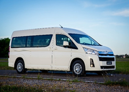 Toyota Hiace Commuter My21 2.8tdi 14 As Caja 6ta Autom Mlet