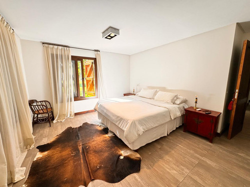 Importante Casa En Club De Campo Las Cortaderas En Venta Sobre Ruta 341, Tapia