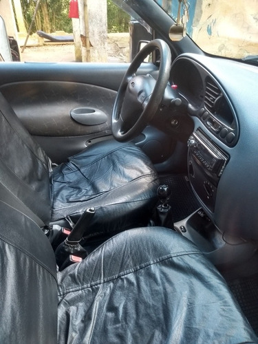 Imagem 2 de 15 de Ford Fiesta Endura 1.0