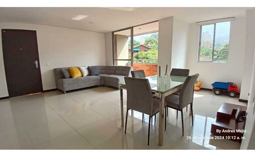 Rhbr-11726 Apartamento Piso 2 (envigado, Alto De Misael)