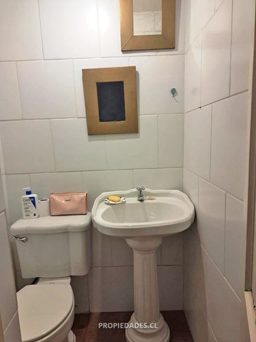 Casa En Venta De 4 Dorm. En Ñuñoa