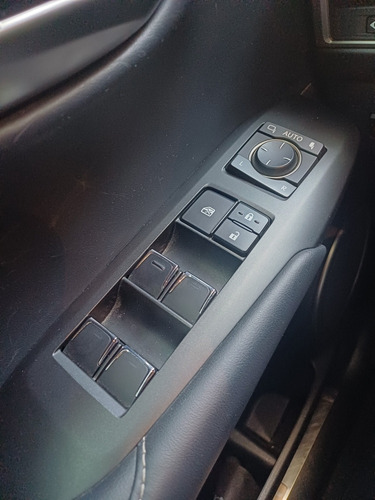 Lexus NX 2.5 300H Luxury