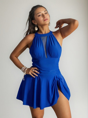 Elegante Traje De Baño De Playa De Una Pieza Con Falda Corta