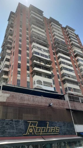 Venta De Apartamento En La Candelaria 67 Mts Para Remodelar