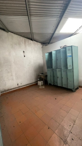 Imagen 5 de 14 de Galpon En Venta En Lanus Oeste