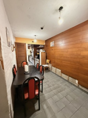 Casa 4 Amb Con Garage P/ 2 Autos, Jardin Y 2 Patios