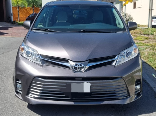 Toyota Sienna 3.5 Xle At