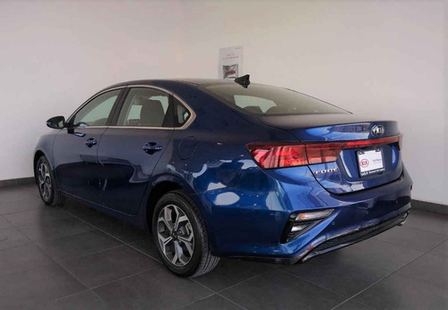 Imagen 3 de 15 de Kia Forte Sedan 2019 4p Ex, 2.0 L Mpi Atkinson Ta6, Ba, Bl,