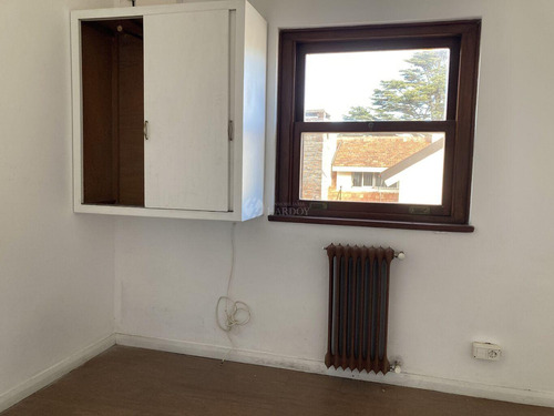 Venta Casa Con Renta Carrasco 4 Dormitorios Jardin Piscina Destino Vivienda Oficina Desarrollo Comer