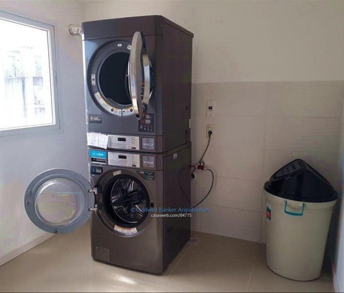 Apartamento De 2 Dormitorios En Venta En Centro