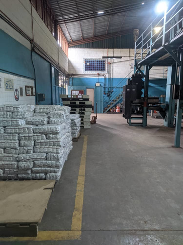 Venta Fábrica Torrefactora De Café, Terreno Con 9.800mts2 Con 7 Galpones Y 3 Viviendas. Zona Ind.el Tambor. Inf. Ma. Fda. V