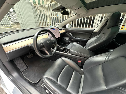 Tesla Model 3 Long Range