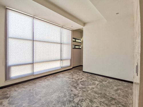 Imagen 17 de 30 de Casa En Venta. 3 Pisos 2 Recamaras. Residencial Arbolada, Cancún, Q.roo