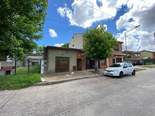 Imagen 2 de 11 de Venta Ph Al Frente, Con Local, San Andres