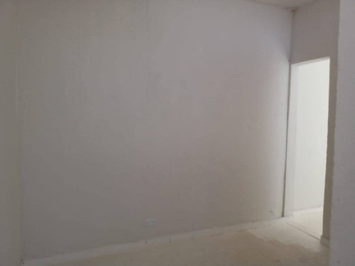 Imagem 10 de 15 de Casa Para Alugar Próximo A Av. Imirim !!! - 132