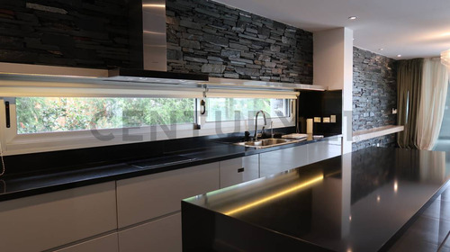 Casa En Venta En El Yacht Nordelta