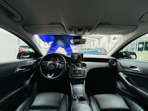 Mercedes-Benz Clase GLA Sport