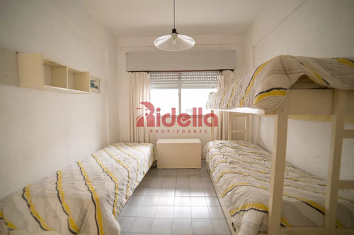 Venta De Apartamento 2 Dormitorios En Península, Punta Del Este