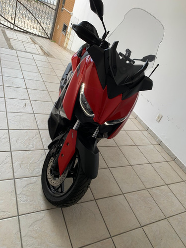 Yamaha Xmax 250 - Novíssima