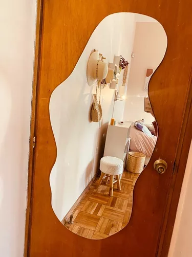Espejo Susi Forma Irregular 120 X 60 cm Sin Color Pequeño Sin Marco  Decorativo