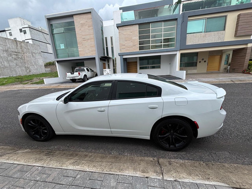 Dodge Charger 5.7 R-t At