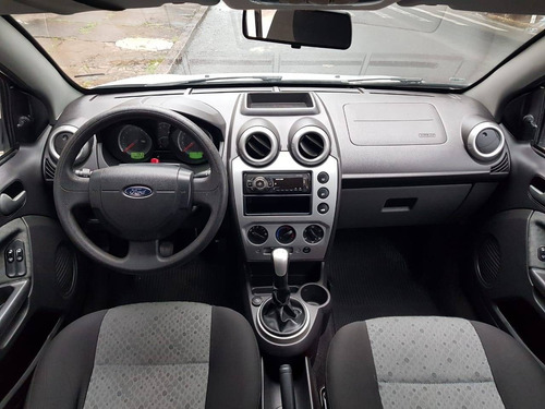 Ford Fiesta 1.0 Rocam Se 8v Flex 4p Manual