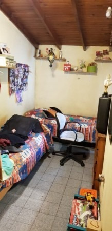 Imagen 7 de 18 de Chalet 3 Ambientes En Bernal Centro Con Depto De 3 Ambintes Al Fondo