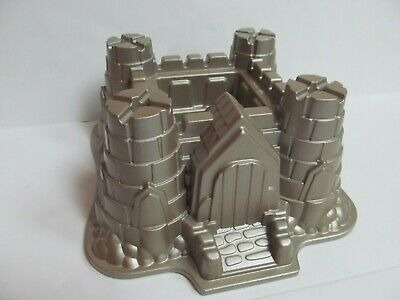 Molde Repostería Castillo Medieval Torta Aluminio Nordicware