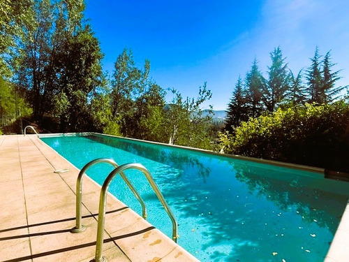 Venta, Impecable, Vistas Despejadas, Tres Dormitorios.