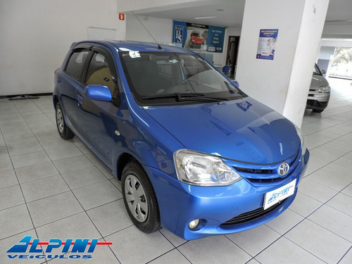 Etios Xs 16v