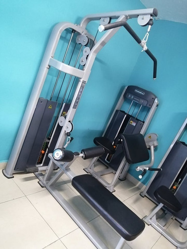 Wide Lat Pulldown/horizontal Rowing