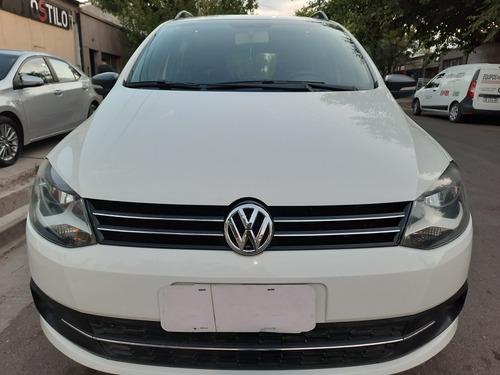 Imagen 2 de 18 de Volkswagen Suran 2014 1.6 Highline 101cv Cuero