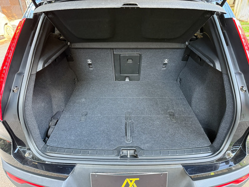 Volvo XC40 2.0 T5 Momentum Awd 5p