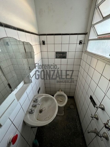 Imagen 8 de 23 de Piso Unico - A Mejorar - Oportunidad
