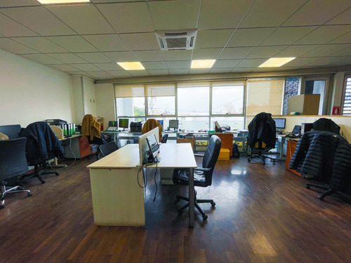 Edificio Con Bodegas Y Oficinas Habilitadas + Terraza
