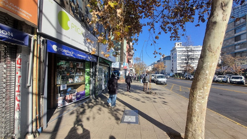 Local Comercial En Arriendo En Providencia
