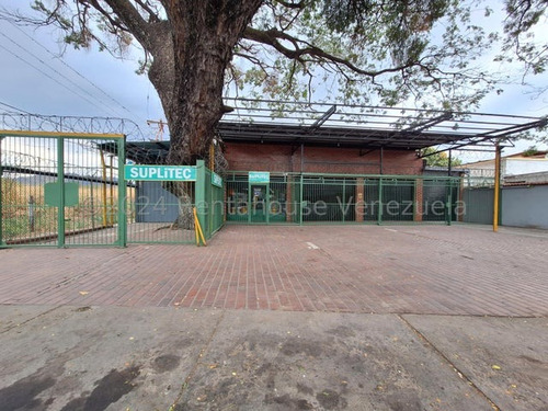 Gran Local Comercial Con Deposito En Venta En Av Bolivar De Maracay Db 24-17385