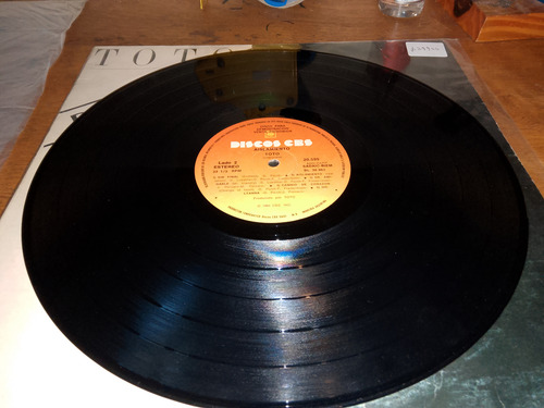 Toto Aislamiento = Isolation Lp Original Argentina 1984 (Usado)