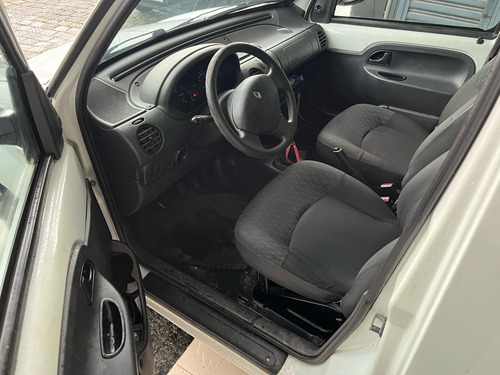 Renault Kangoo Express 1.6 16v Hi-flex 4p