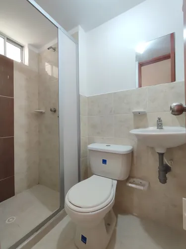 Apartamento En Arriendo En Prados Del Este. Cod A24223