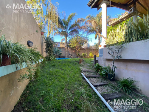 Casa Venta El Palomar 4 Ambientes