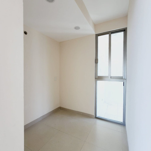 Casa En Venta En Veracruz Con Alberca, Fracc. Las Palmas De Medellín, Ver.