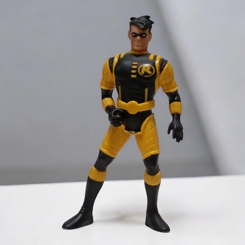 Boneco Robin Batman Animated Series Bola Trap Kenner 1994 (Usado)